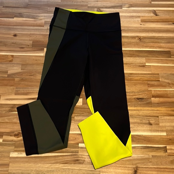 Athleta Asym Colorblock Tights - Picture 2 of 8